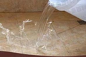 沅江漏水维修 免砸砖防水材料该如何施工